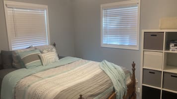 2 bedrooms, desk, iron/ironing board, free WiFi