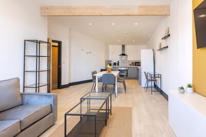 Kings Building- 2 Bed & Bathroom Flats