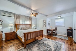 1 bedroom, iron/ironing board, travel crib, WiFi