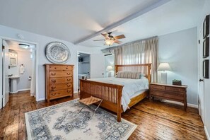 1 bedroom, iron/ironing board, travel crib, WiFi