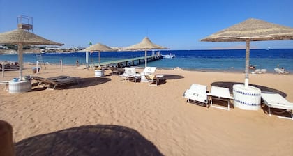 This Prestigious resort will make your Holiday a memorable one.