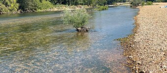 Relax on beautiful Current River in Luxury!