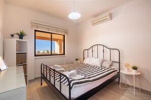 2 quartos, ferros/tábuas de passar roupa, Wi-Fi de cortesia