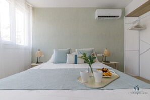 3 habitaciones, tabla de planchar con plancha, internet y ropa de cama