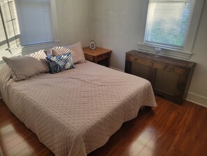 2 makuuhuonetta, Wi-Fi, vuodevaatteet