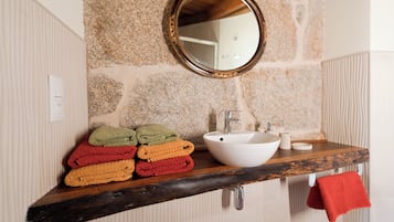 Family Condo | Bathroom