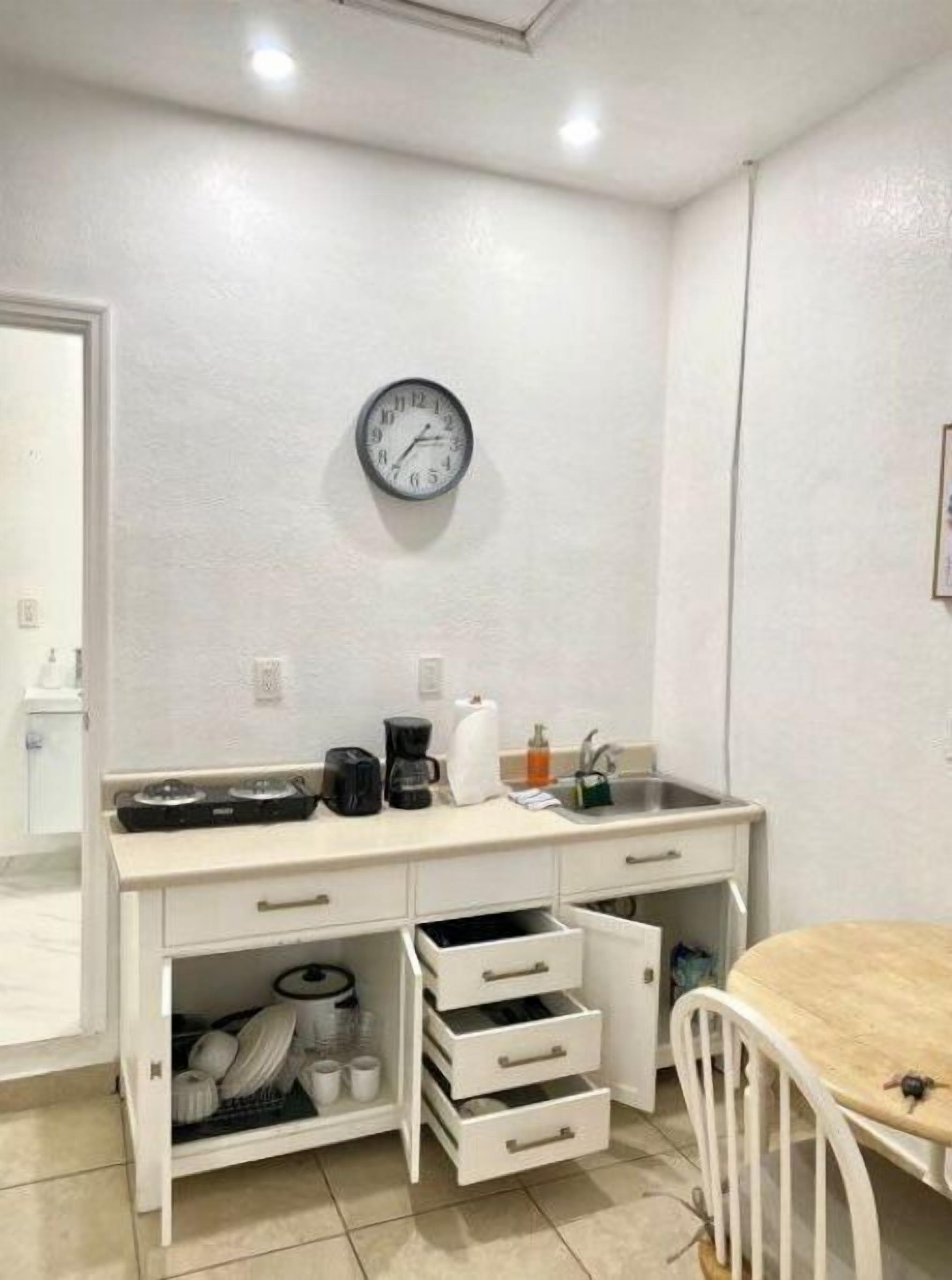 Private 1/1 Studio w/ Private Entrance