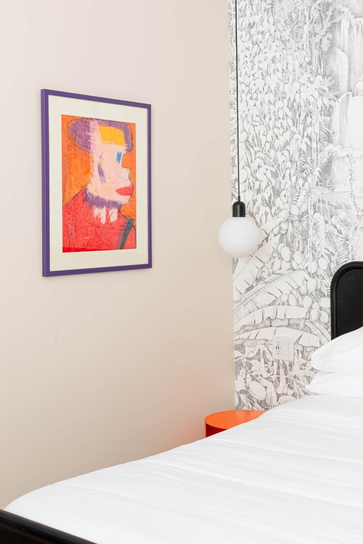 Yowie - Suite 303 Stunning Corner King
