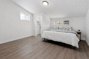 2 Schlafzimmer, Reisekinderbett, kostenloses WLAN, Bettwäsche