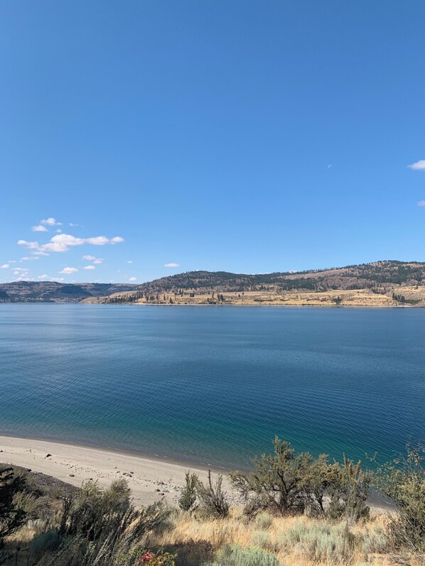 Beach nearby, beach towels