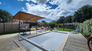 Outdoor dining - Les Menthes Sauvages (SUZE LA ROUSSE)