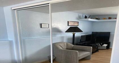 Nice Room in West Jordan Home A