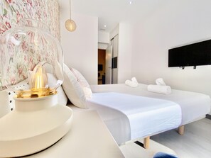 3 chambres, fer et planche à repasser, accès à Internet