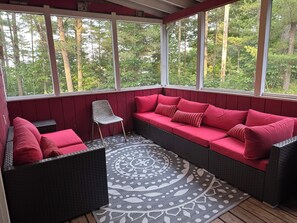 Smart TV, offices, computer monitors