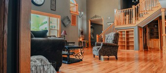 Townhome with Botanical Garden,  Pond, Pool Access, Arcade, and Theater