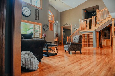 Townhome with Botanical Garden,  Pond, Pool Access, Arcade, and Theater