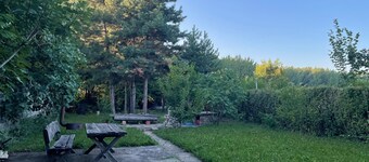 Remodeled historic cottage with modern appliances close to great hiking trails