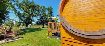 Nice (sta)caravan in Pouilly-Sous-Charlieu