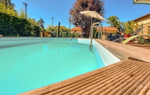 Pool - Beautiful (sta)caravan (Pouilly-Sous-Charlieu)
