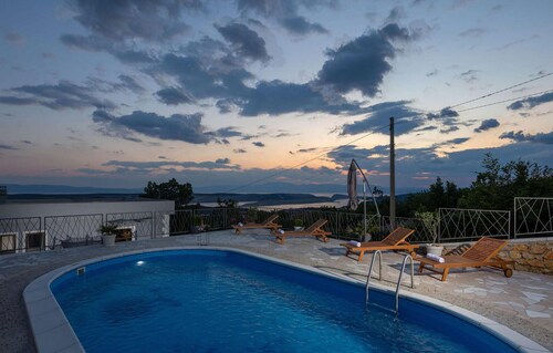 Gemütliches Haus in Jadranovo mit Sauna