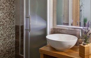 Douche, séchoir à cheveux