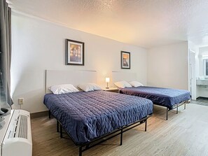 Room, 2 Double Beds | Free WiFi, bed sheets