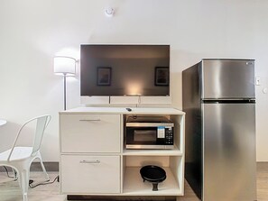 Chambre, 2 lits doubles | 1 chambre, accĂšs au Wi-Fi (inclus), literie fournie