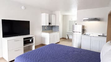 ์คํ๋์ค, ๋๋ธ์นจ๋ 1๊ฐ | ์ฑ
์, ๋ฌด๋ฃ WiFi, ์นจ๋ ์ํธ