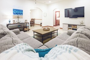 Smart-TV, Tischtennisplatte