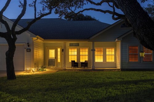 Family Friendly Private Pool Near Rockport Beach and Fulton Mansion