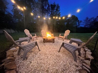 Grassy Meadow Getaway - HOT TUB!