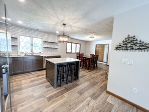Dining - Updated 3 Bed 2 Bath central to everything in Omaha! (Omaha)