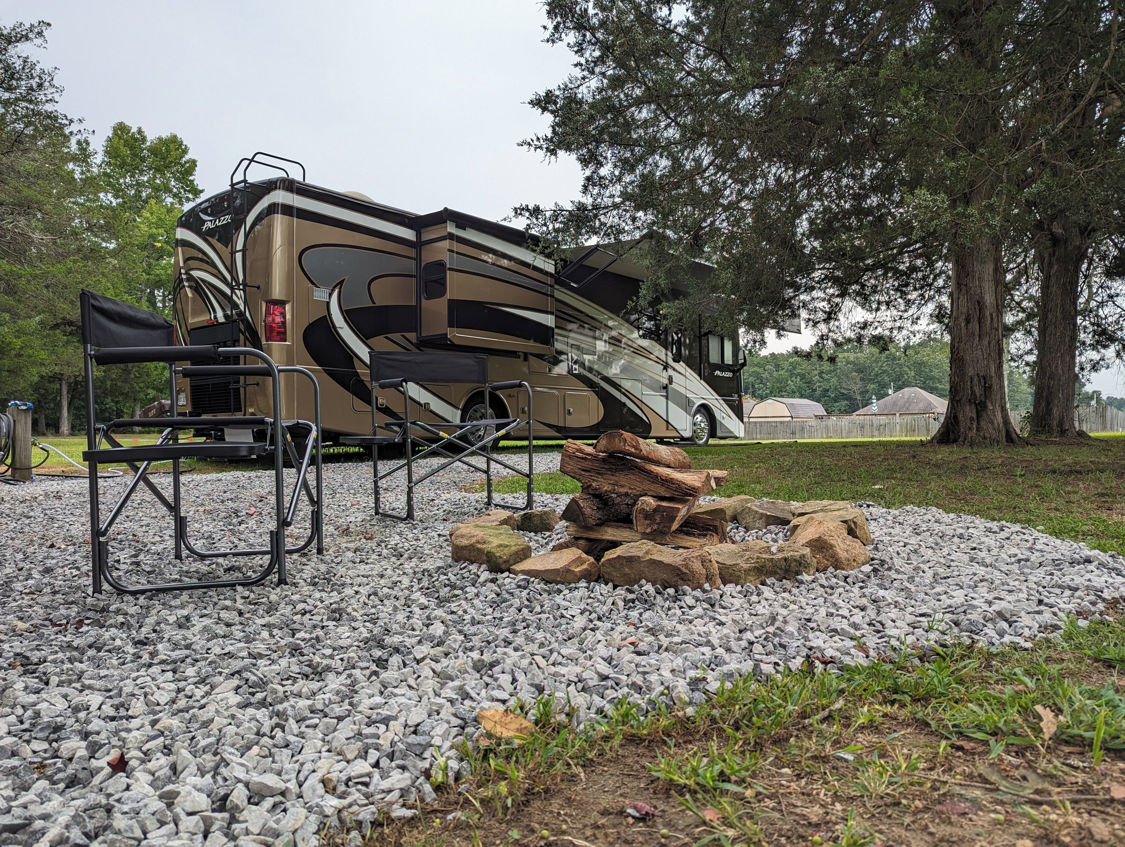 Cozy Luxury Motor Coach Near Guntersville Lake Fishing & Cathedral Caverns