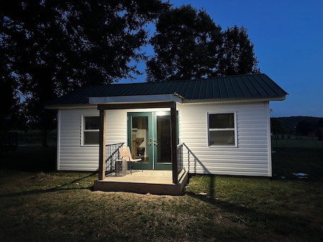 Exterior. Cozy, modern day tiny house.