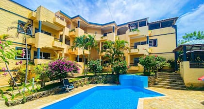 Luxury Private Villas w Pool and near Beach. No All Inclusive Fees. Sleeps 40!