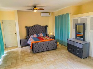 10 bedrooms, desk, WiFi, bed sheets - Luxury Private Villas w Pool and near Beach. No All Inclusive Fees. Sleeps 40! (Puerto Plata)