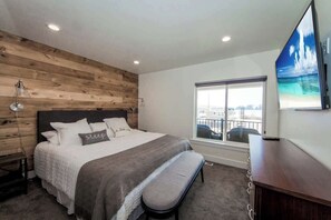 4 bedrooms, WiFi, bed sheets
