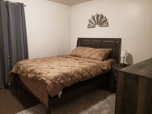 2 dormitorios, tabla de planchar con plancha, wifi y ropa de cama