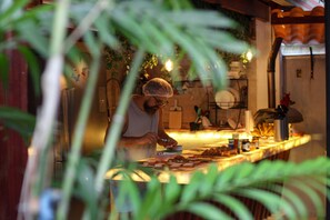 Free daily buffet breakfast - Villa Éden  (Santarém)