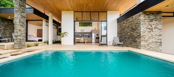 Luxury 3 bedroom Villa in Playa Grande