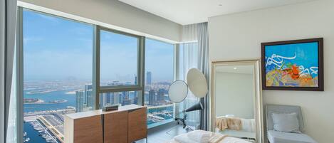 2 habitaciones, escritorio, tabla de planchar con plancha y wifi gratis