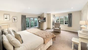 5 dormitorios, tabla de planchar con plancha, wifi y ropa de cama