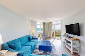 TV, lettore DVD, videoteca