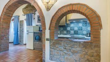 Réfrigérateur, four, lave-vaisselle