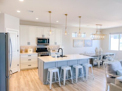 Lake Powell, Antelope Canyon, Horseshoe Bend Stunning Gem