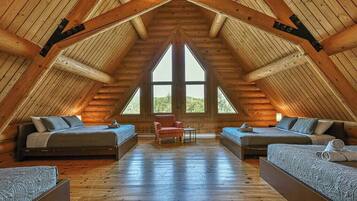 3 Schlafzimmer, Schreibtisch, Bügeleisen/Bügelbrett, Reisekinderbett