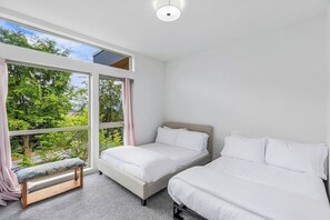 3 makuuhuonetta, silitysrauta/-lauta, Wi-Fi, vuodevaatteet
