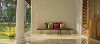 Coco Villa Peach Tree