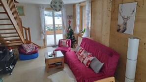 Smart TV, stereo - Gîte le Vespera Tout Confort, au Calme Avec Belle vue (Xonrupt-Longemer)