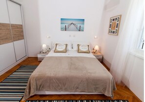 Apartment | 3 bedrooms - Apartments Ivan - Modern (Kastela)